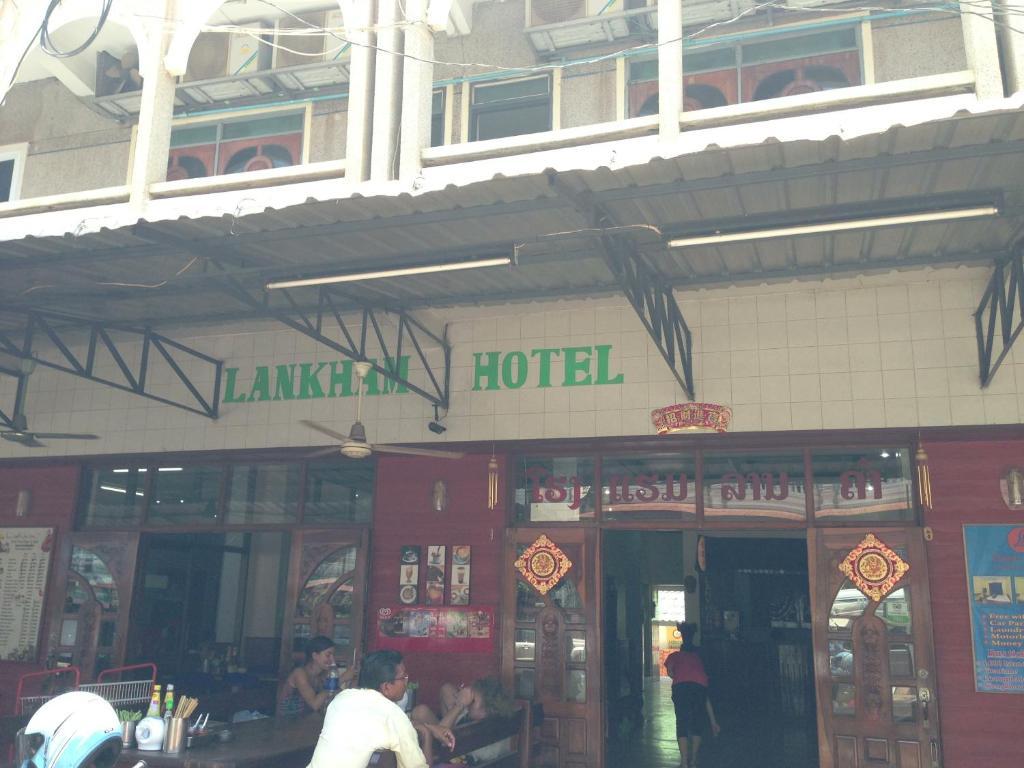 Lankham Hotel Pakxé Exteriör bild